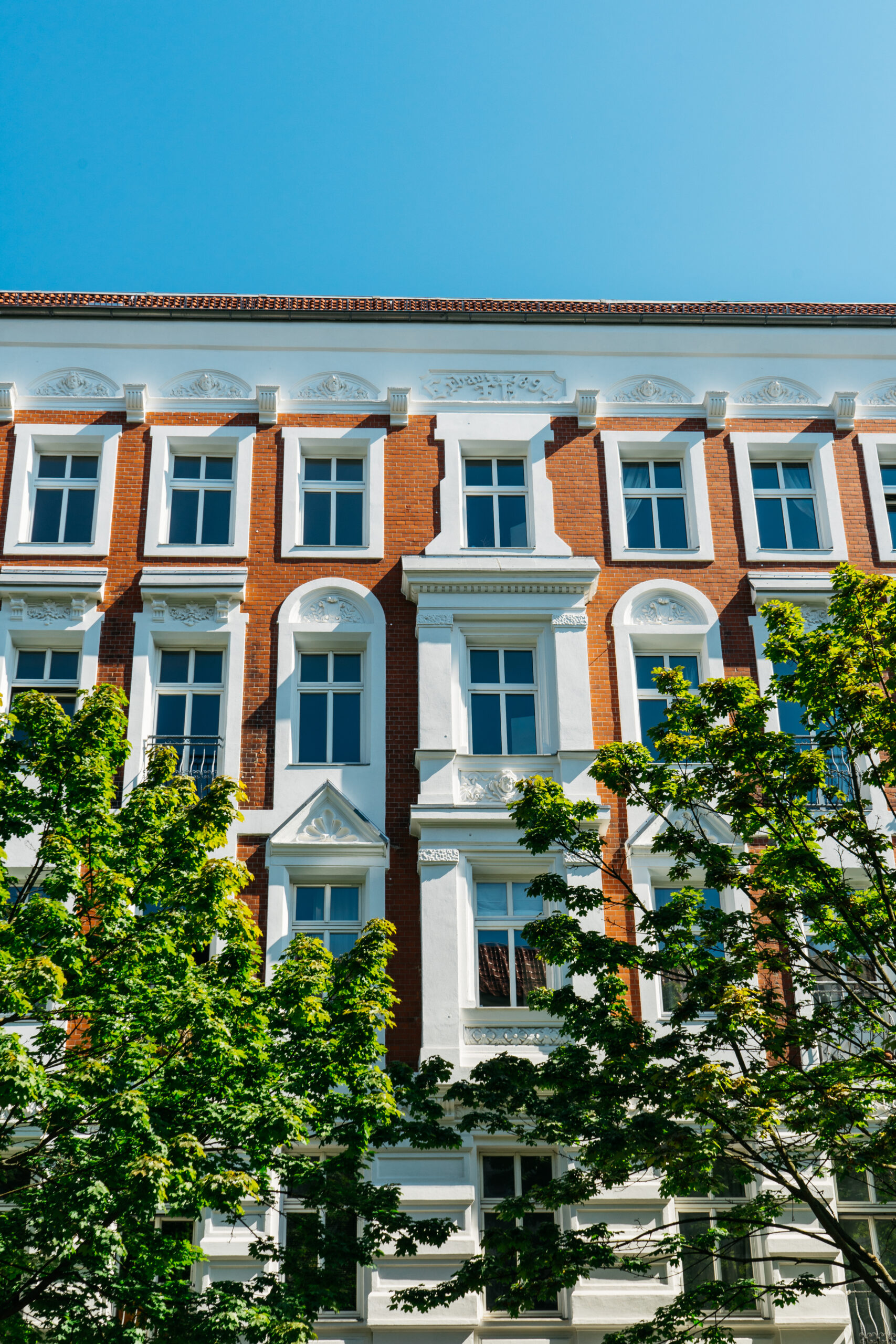 brick-building-with-white-ornaments-2025-10-06-09-02-05-utc